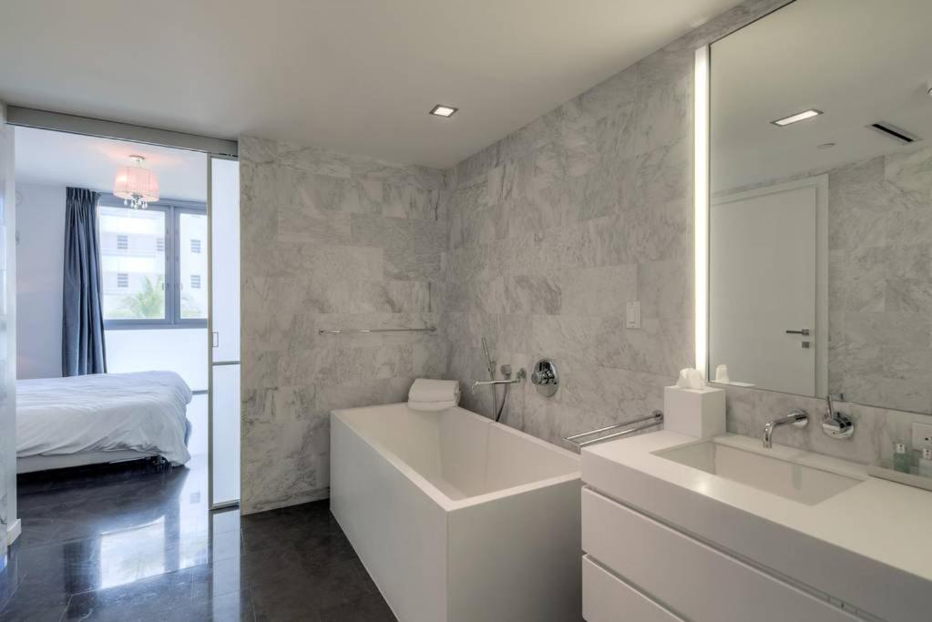 Luxury Boutique Suite Collins Ave Miami Beach Esterno foto